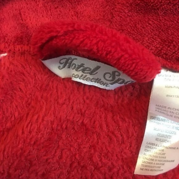 Hotel Spa Red Luxurious Soft Cozy Fleece Short Robe Size OSFM - Picture 4 of 5